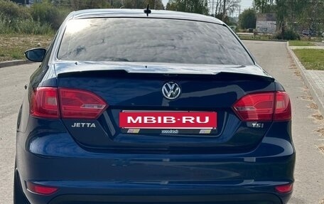 Volkswagen Jetta VI, 2014 год, 1 600 000 рублей, 4 фотография