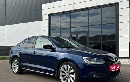 Volkswagen Jetta VI, 2014 год, 1 600 000 рублей, 13 фотография