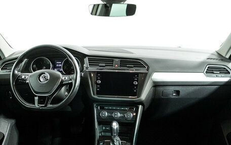 Volkswagen Tiguan II, 2019 год, 2 249 898 рублей, 13 фотография