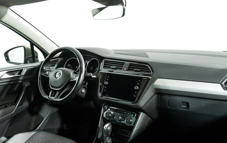 Volkswagen Tiguan II, 2019 год, 2 249 898 рублей, 9 фотография