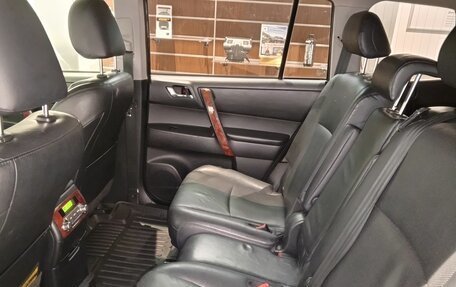 Toyota Highlander III, 2012 год, 1 649 000 рублей, 12 фотография