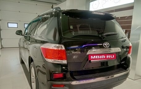 Toyota Highlander III, 2012 год, 1 649 000 рублей, 6 фотография