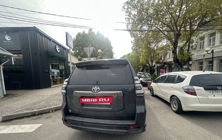 Toyota Land Cruiser Prado 150 рестайлинг 2, 2021 год, 6 500 000 рублей, 5 фотография