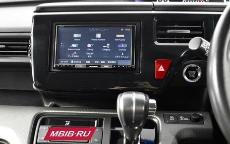 Honda Stepwgn IV, 2020 год, 2 590 000 рублей, 16 фотография