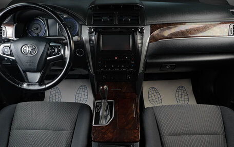 Toyota Camry, 2016 год, 1 999 000 рублей, 7 фотография