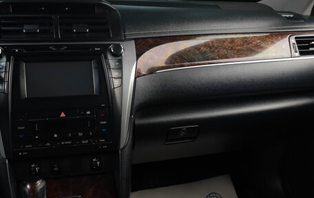 Toyota Camry, 2016 год, 1 999 000 рублей, 15 фотография