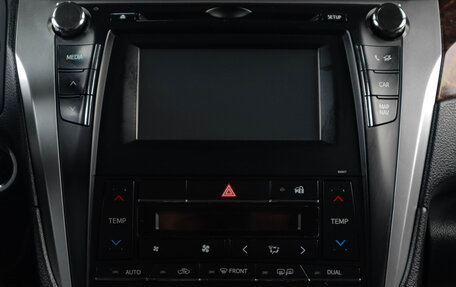 Toyota Camry, 2016 год, 1 999 000 рублей, 13 фотография