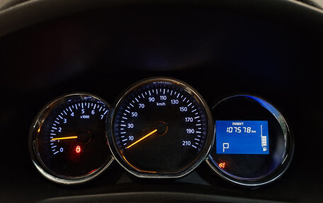 Renault Logan II, 2018 год, 734 000 рублей, 16 фотография