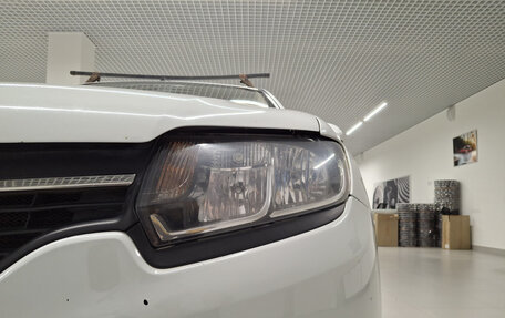 Renault Logan II, 2018 год, 734 000 рублей, 21 фотография