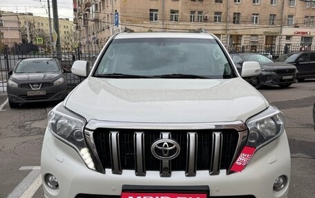 Toyota Land Cruiser Prado 150 рестайлинг 2, 2017 год, 4 000 000 рублей, 1 фотография