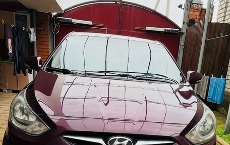 Hyundai Solaris II рестайлинг, 2011 год, 725 000 рублей, 5 фотография