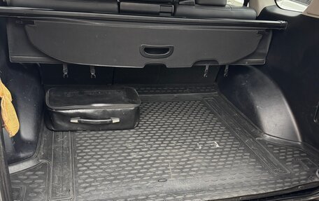 Toyota Land Cruiser Prado 150 рестайлинг 2, 2017 год, 4 000 000 рублей, 11 фотография