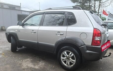 Hyundai Tucson III, 2006 год, 900 000 рублей, 2 фотография