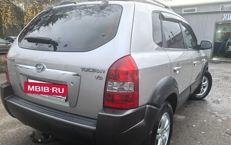 Hyundai Tucson III, 2006 год, 900 000 рублей, 3 фотография