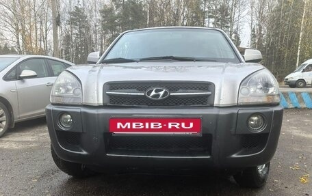 Hyundai Tucson III, 2006 год, 900 000 рублей, 12 фотография
