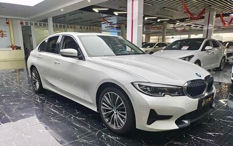 BMW 3 серия, 2021 год, 3 098 000 рублей, 3 фотография