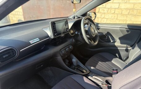 Toyota Yaris, 2020 год, 950 000 рублей, 8 фотография