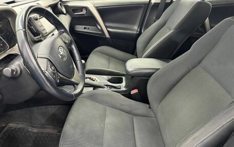 Toyota RAV4, 2014 год, 1 890 000 рублей, 9 фотография