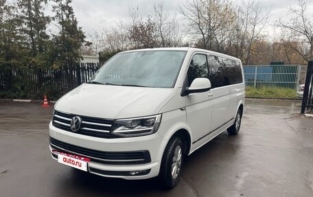 Volkswagen Caravelle T6 рестайлинг, 2017 год, 3 550 000 рублей, 3 фотография