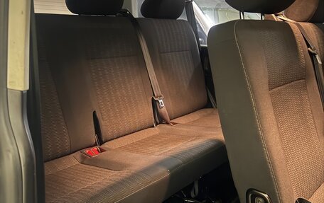 Volkswagen Caravelle T6 рестайлинг, 2017 год, 3 550 000 рублей, 16 фотография