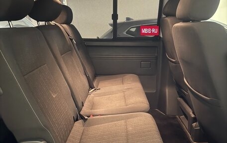 Volkswagen Caravelle T6 рестайлинг, 2017 год, 3 550 000 рублей, 17 фотография