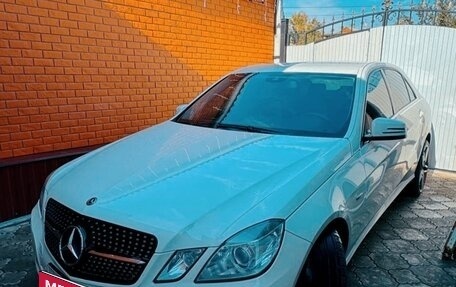 Mercedes-Benz E-Класс, 2012 год, 1 500 000 рублей, 1 фотография