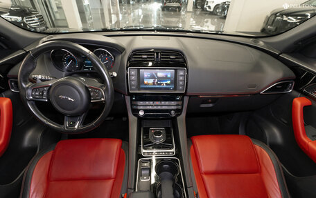 Jaguar F-Pace, 2016 год, 3 650 000 рублей, 8 фотография