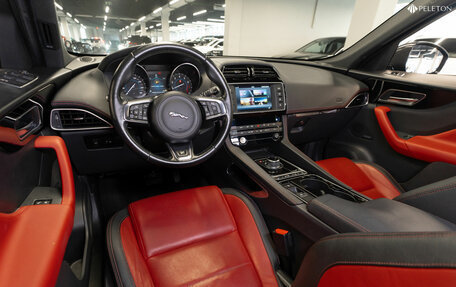 Jaguar F-Pace, 2016 год, 3 650 000 рублей, 7 фотография