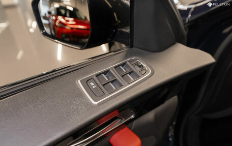 Jaguar F-Pace, 2016 год, 3 650 000 рублей, 15 фотография