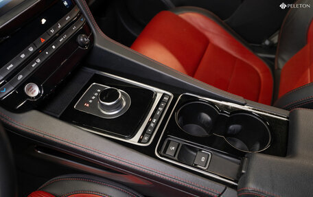 Jaguar F-Pace, 2016 год, 3 650 000 рублей, 17 фотография