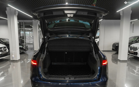 Jaguar F-Pace, 2016 год, 3 650 000 рублей, 21 фотография