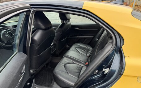 Toyota Camry, 2018 год, 1 350 000 рублей, 12 фотография