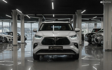 Toyota Highlander, 2025 год, 6 250 000 рублей, 3 фотография