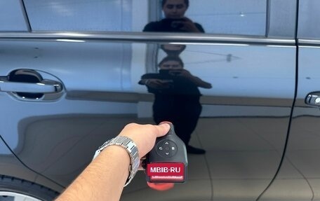 Toyota Ractis II, 2012 год, 999 999 рублей, 26 фотография