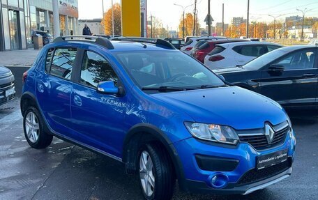 Renault Sandero II рестайлинг, 2018 год, 925 000 рублей, 1 фотография