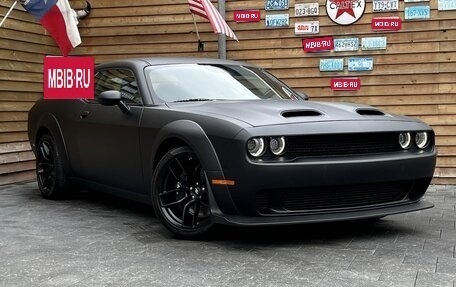 Dodge Challenger III рестайлинг 2, 2021 год, 12 140 000 рублей, 1 фотография