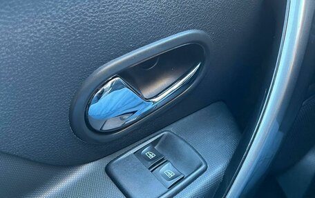 Renault Sandero II рестайлинг, 2018 год, 925 000 рублей, 19 фотография