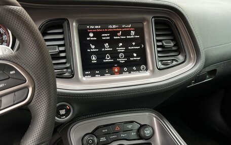 Dodge Challenger III рестайлинг 2, 2021 год, 12 140 000 рублей, 17 фотография