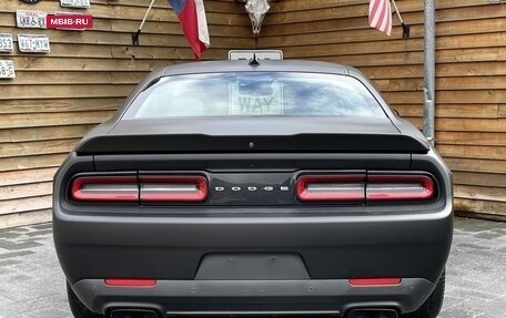 Dodge Challenger III рестайлинг 2, 2021 год, 12 140 000 рублей, 10 фотография