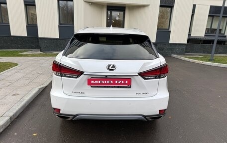 Lexus RX IV рестайлинг, 2019 год, 4 600 000 рублей, 5 фотография