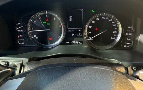 Lexus LX III, 2018 год, 8 150 000 рублей, 7 фотография