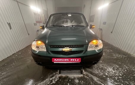 Chevrolet Niva I рестайлинг, 2009 год, 385 000 рублей, 2 фотография