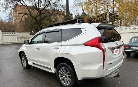 Mitsubishi Pajero Sport III рестайлинг, 2019 год, 3 500 000 рублей, 4 фотография