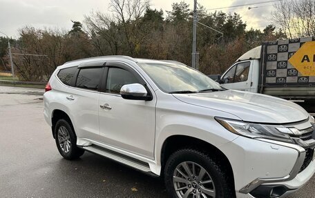 Mitsubishi Pajero Sport III рестайлинг, 2019 год, 3 500 000 рублей, 6 фотография