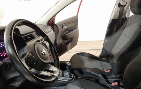 KIA Rio IV, 2017 год, 950 000 рублей, 28 фотография