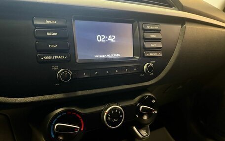 KIA Rio IV, 2017 год, 950 000 рублей, 44 фотография