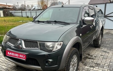 Mitsubishi L200 IV рестайлинг, 2011 год, 1 370 000 рублей, 3 фотография