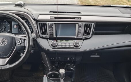 Toyota RAV4, 2016 год, 2 900 000 рублей, 9 фотография