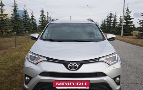 Toyota RAV4, 2016 год, 2 900 000 рублей, 8 фотография