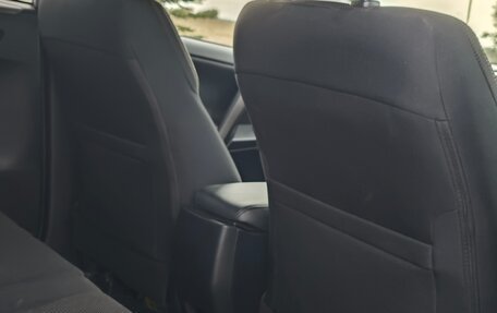 Toyota RAV4, 2016 год, 2 900 000 рублей, 39 фотография